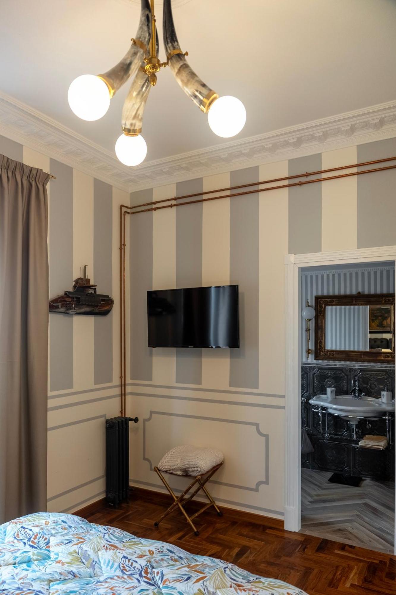 Regal House Anzio Terrazzo Hotel Ngoại thất bức ảnh